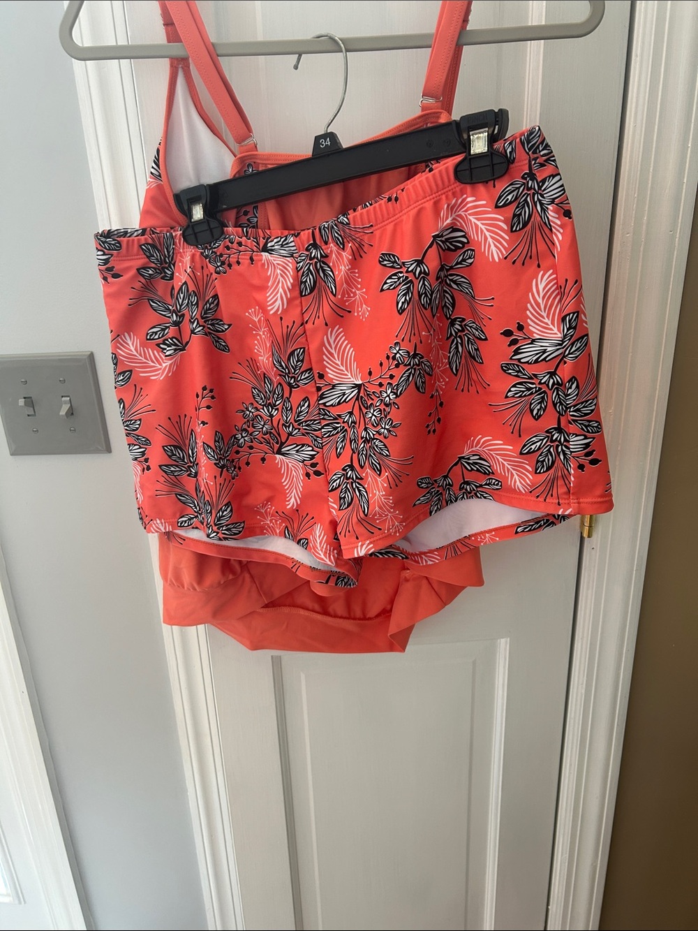 Women’s Coral Tankini swimsuit with Adjustable Straps - Picture 2 of 3